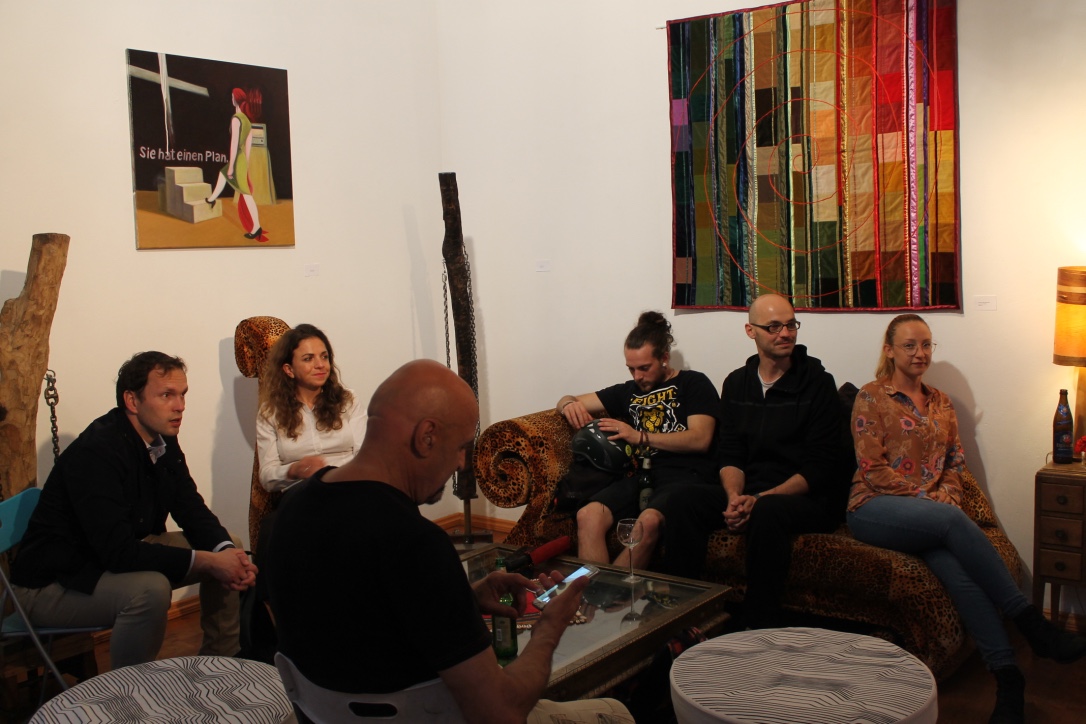 DAILY ROOM. kitsch & art